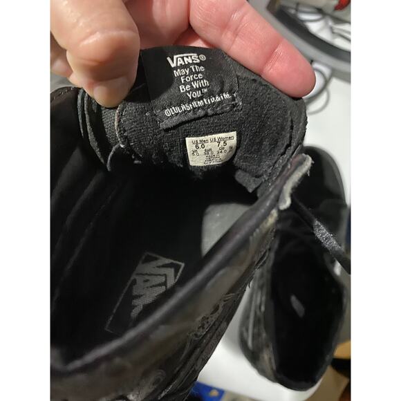 VANS Hightop Star Wars Shoes GUC - Picture 8 of 8